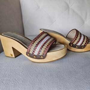 Veronica Beard Woven Brown Wooden Clog Sandals (Size 8 US)